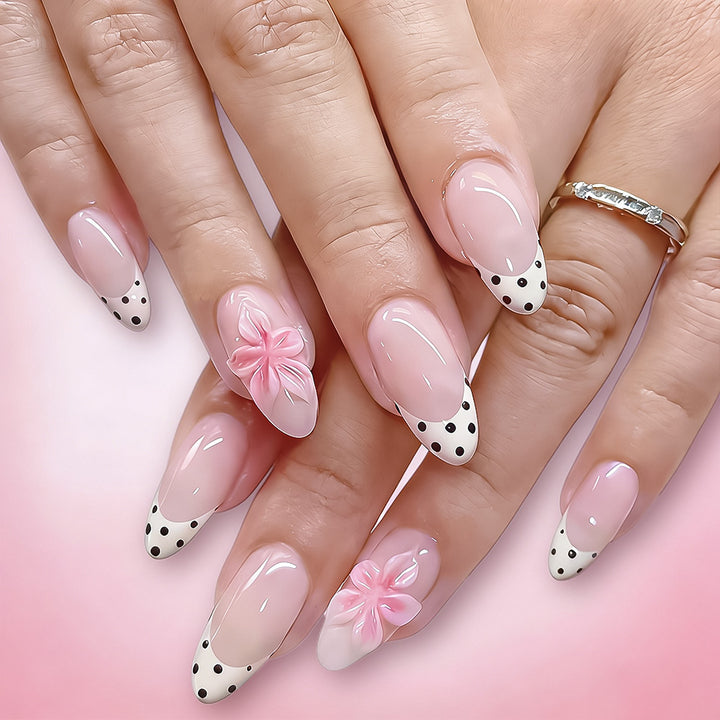 Elegant Floral Press-On Nail Art Bowlift