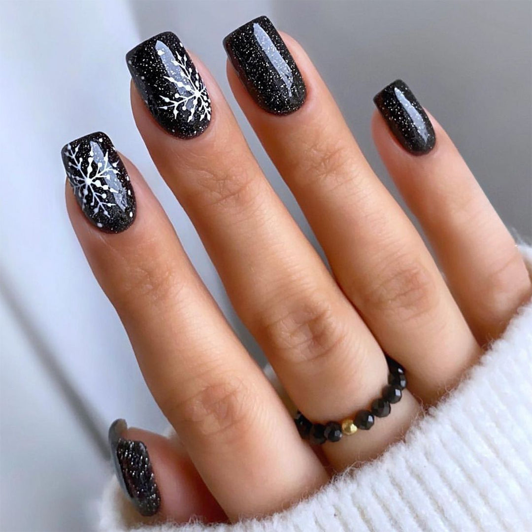 Decorative Press-On Nail Art Set with Elegant Floral and Shimmer Design Bowlift