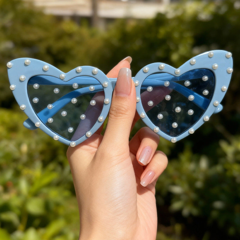 Pearl-Embellished Heart-Shaped Sunglasses Bowlift