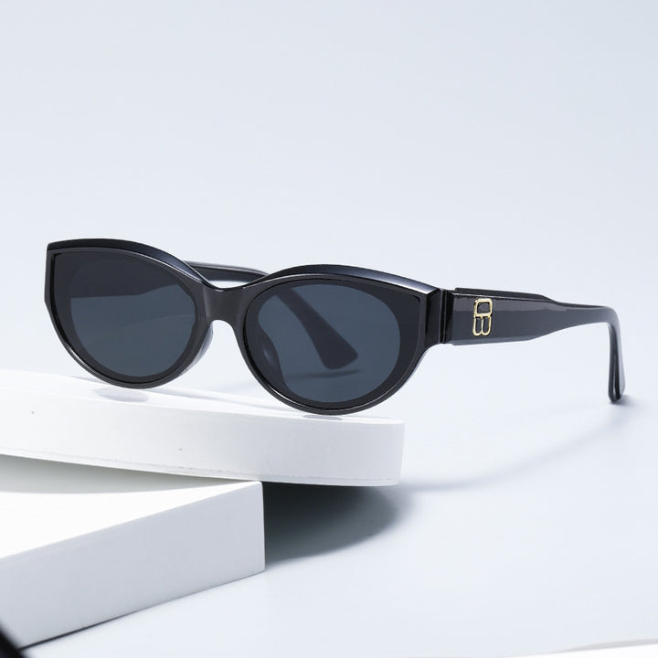Women's trendy Cat-Eye sunglasses with luxurious design Bowlift