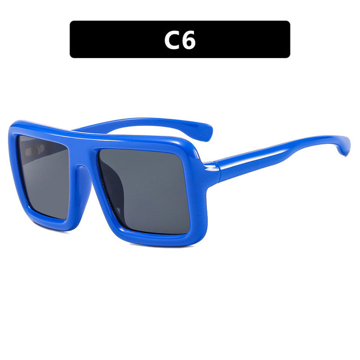 Women's sunglasses in a modern, rectangular design with high UV protection function Bowlift