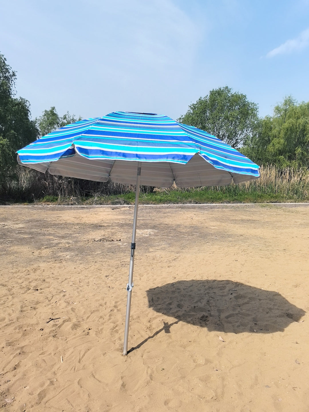 Ladies large sun protection umbrella with stable construction Bowlift
