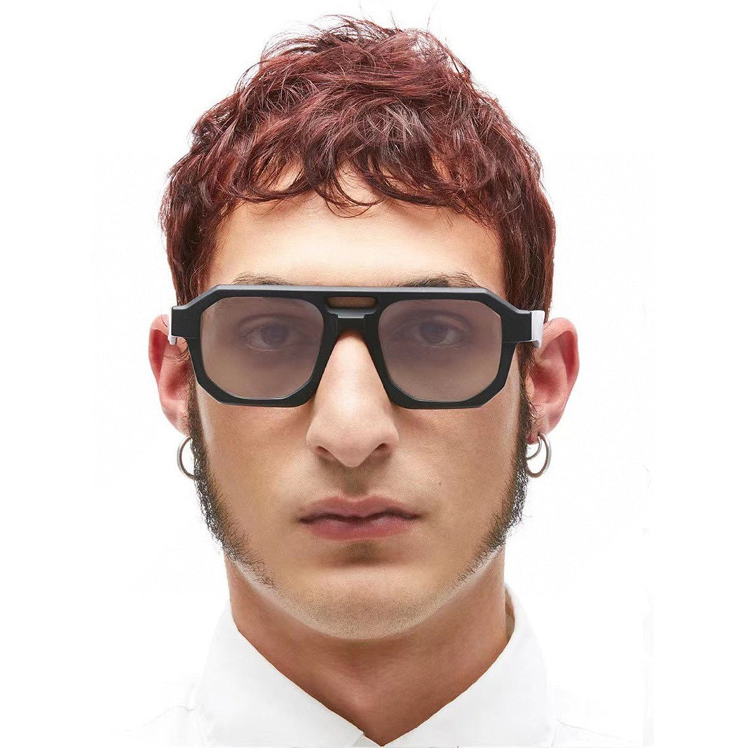 Women's fashionable sunglasses in innovative design Bowlift