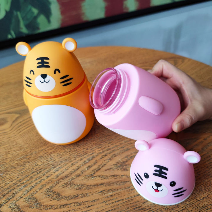 Ladies creative drinking bottle Bowlift