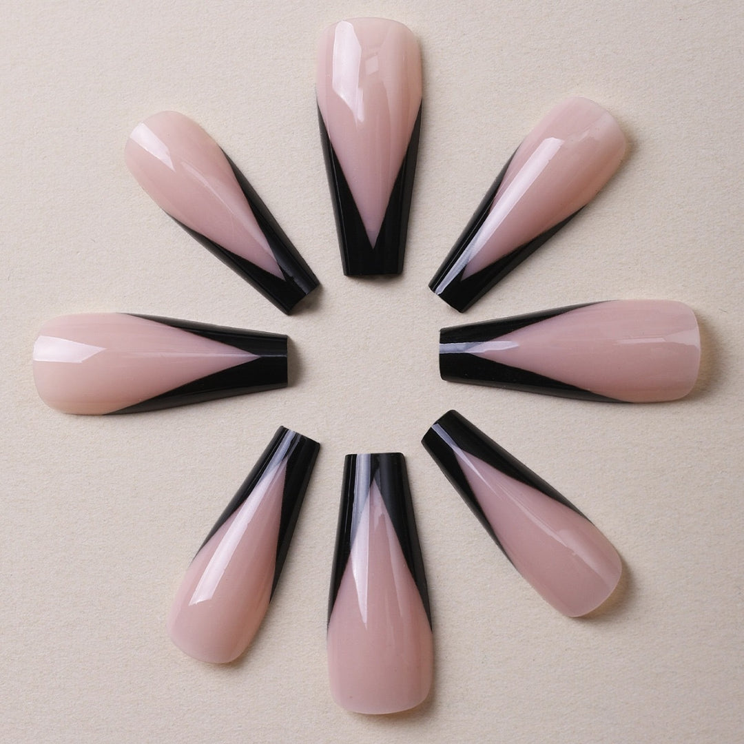 Artificial nail set with elegant tip accents Bowlift