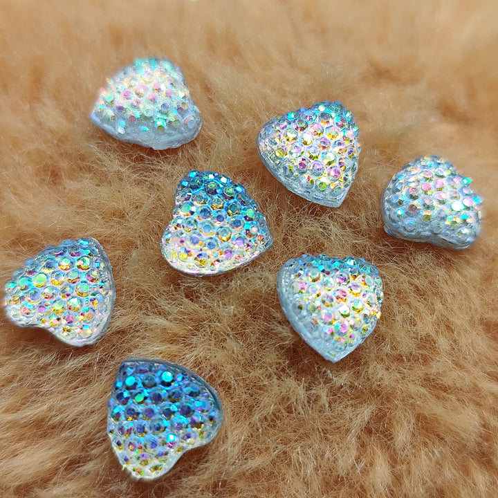 Glittering heart-shaped gemstones Bowlift