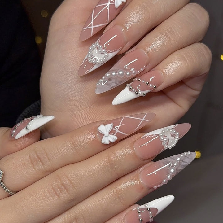 Elegant Stiletto Rhinestone Nail Art Extensions Bowlift