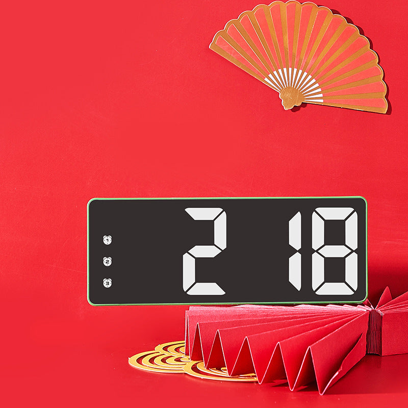 Digital radio clock with temperature display Bowlift
