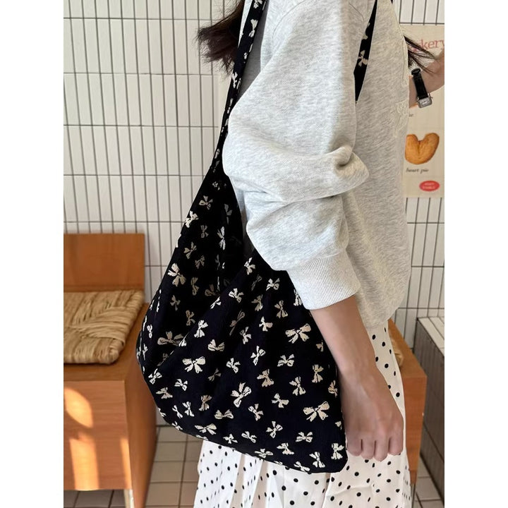 Floral-Printed Sling Bag Bowlift