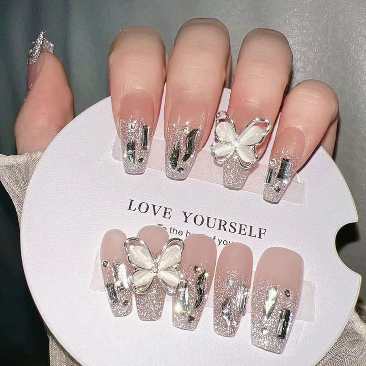 Artistic Floral-Embellished Press-On Nail Art Bowlift