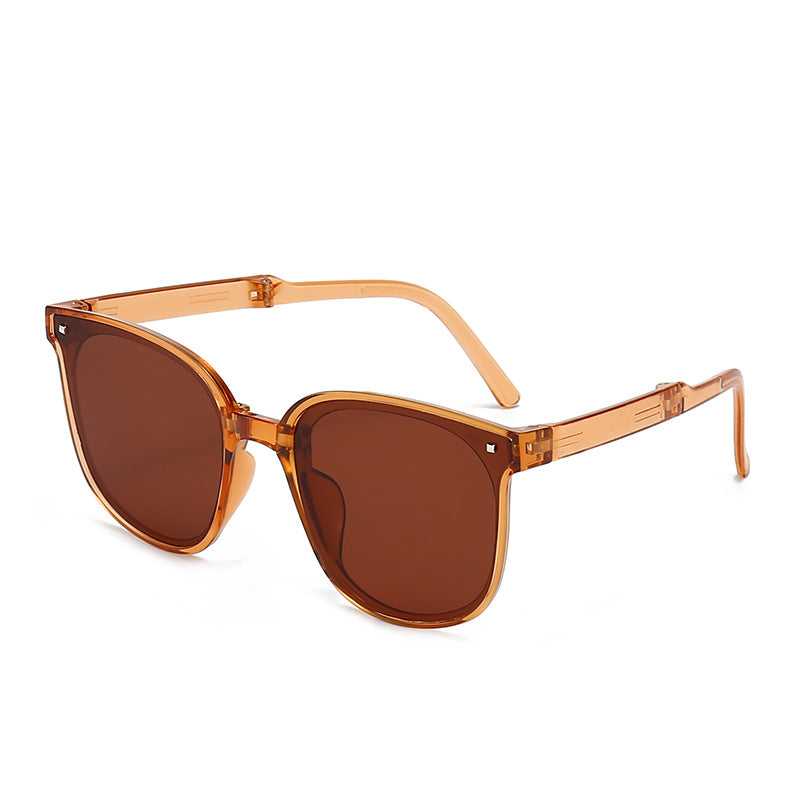 Women's classic sunglasses in stylish design Bowlift