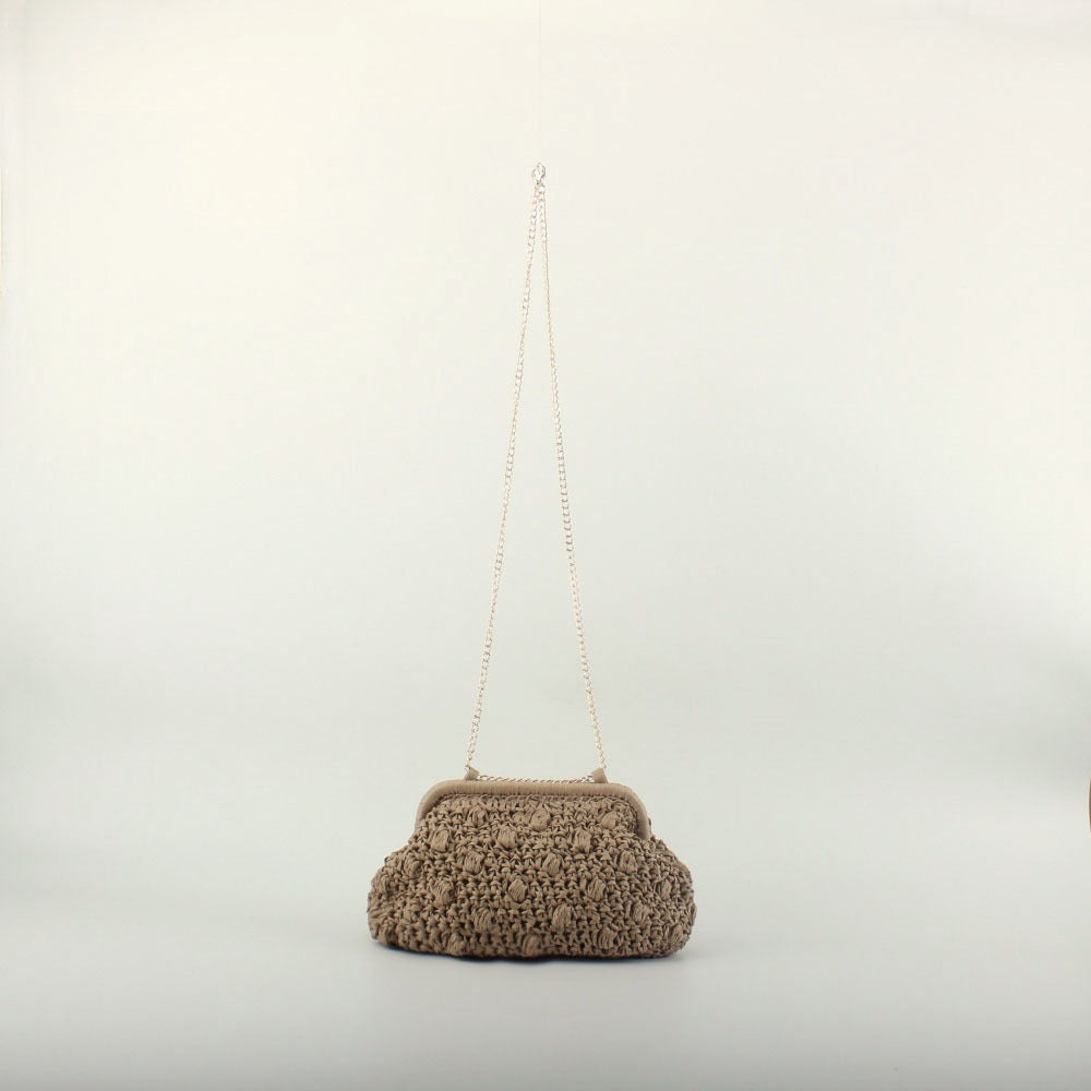 Elegant crochet handbag with fine chain strap Bowlift