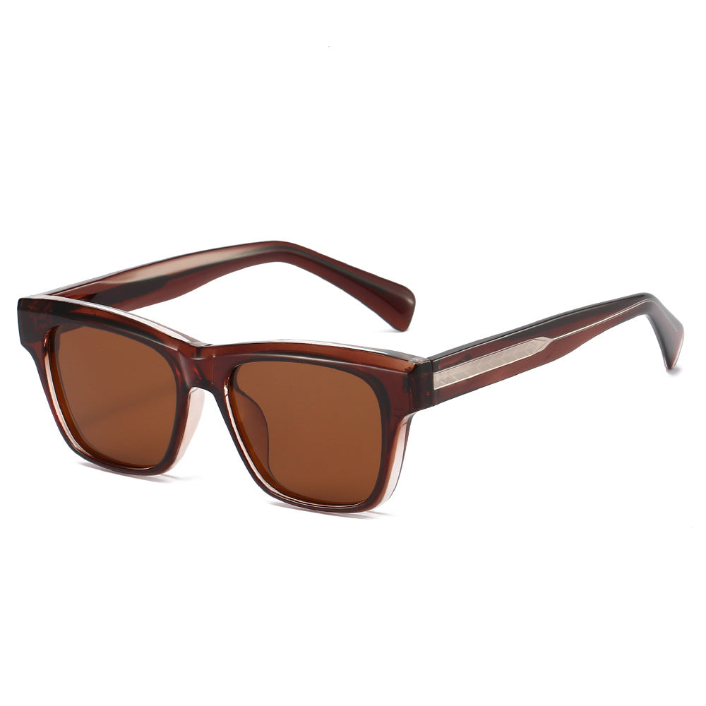 Women stylish sunglasses in classic rectangular design Bowlift