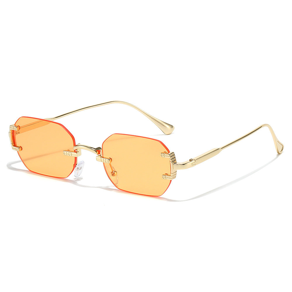 Ladies fashionable sunglasses in elegant geometric style Bowlift