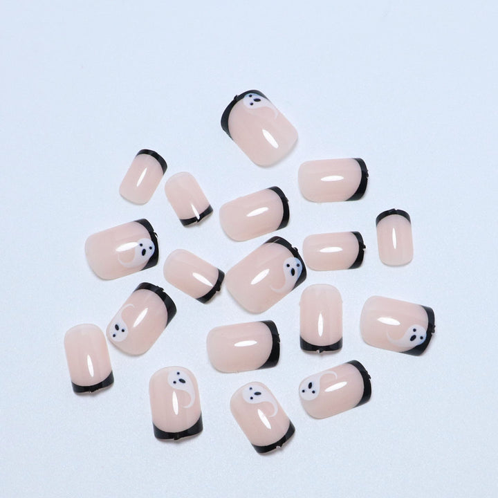 Artistic Halloween-Themed Press-On Nail Set Bowlift