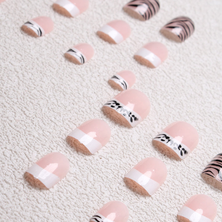 Stylish Animal Print Press-On Nails Bowlift