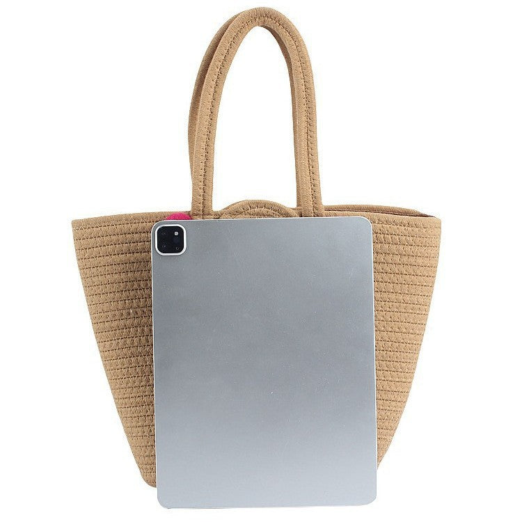 Beach bag with cheerful pom poms Bowlift
