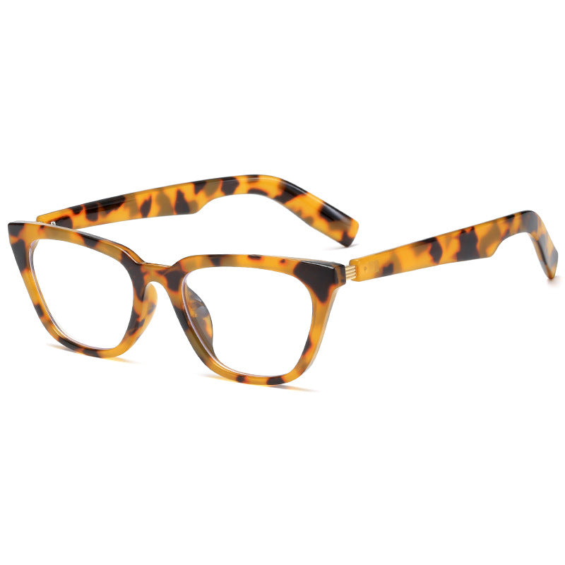Ladies' corrective glasses in fashionable cat-eye style Bowlift