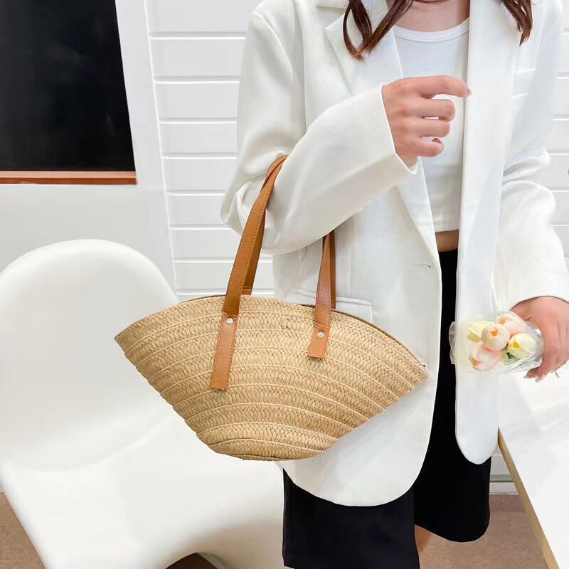 Flexible and Stylish Basket Bag Bowlift