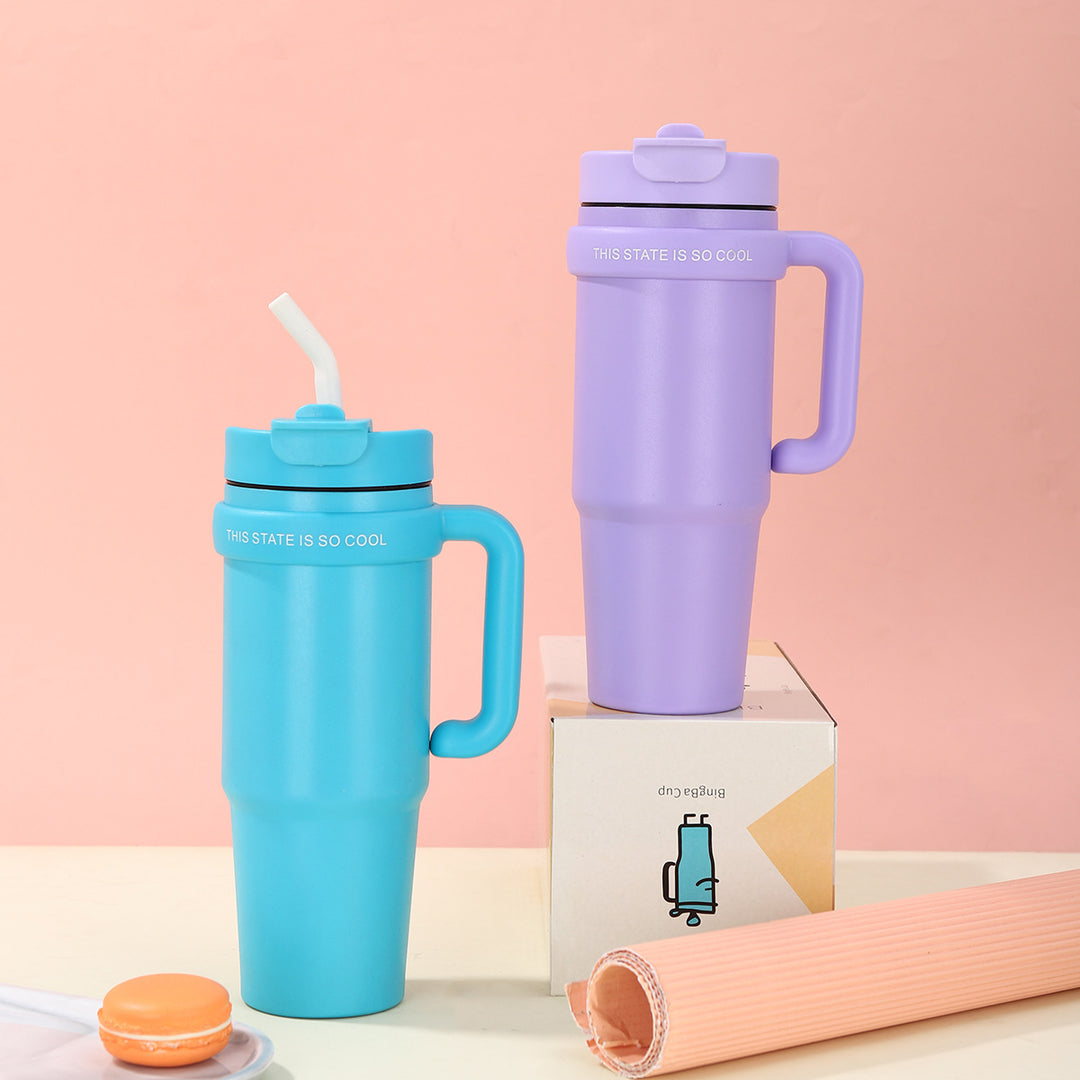 Unisex drinking cup with integrated straw Bowlift