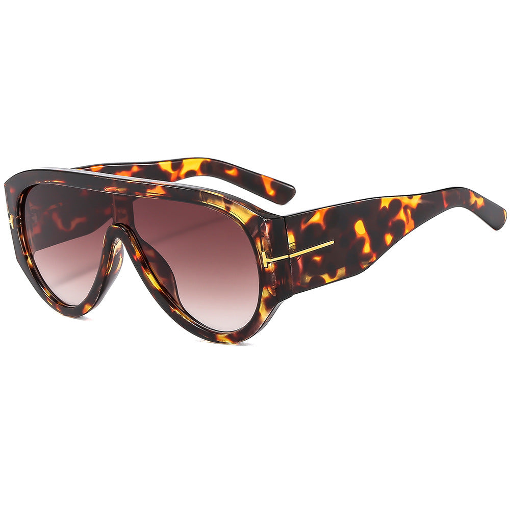 Bold Shield Sunglasses with Statement Design Bowlift