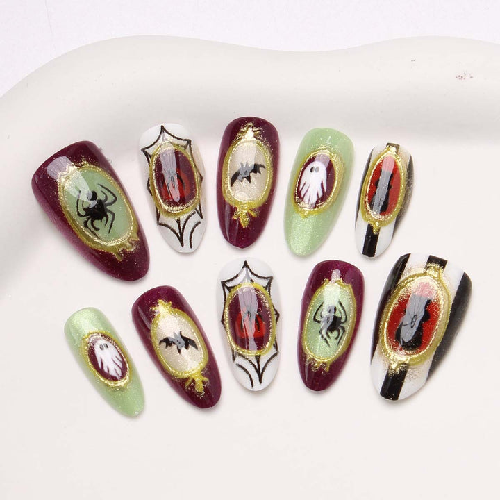 Holiday-Themed Press-On Nail Set Bowlift