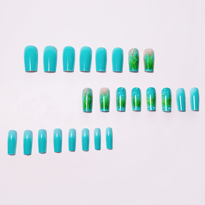 Artificial nails with innovative water motif Bowlift