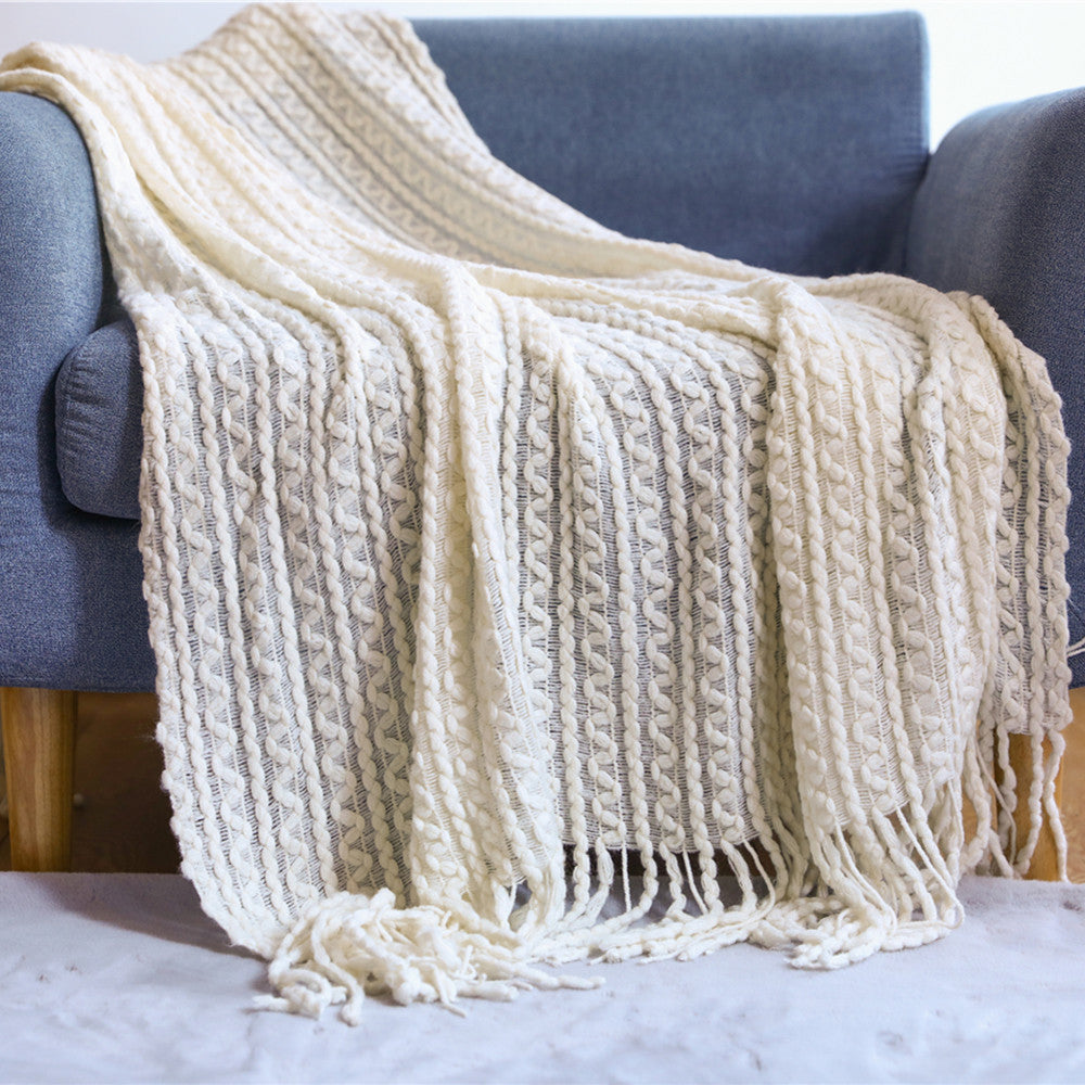 Cozy Knitted Scarf Bowlift