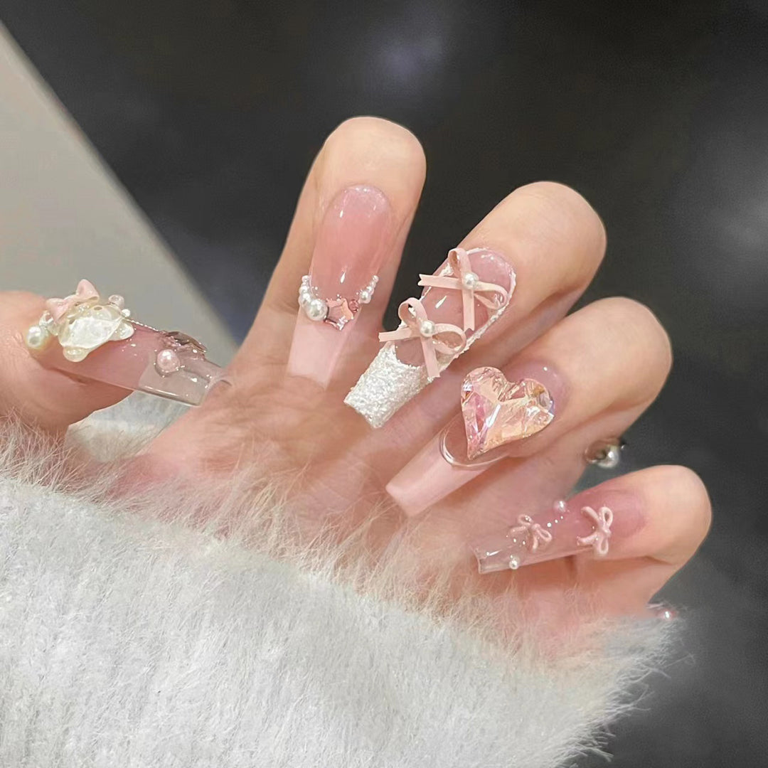 Decorative Press-On Nail Set with Charming Accents Bowlift