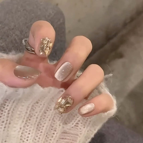 Elegant Nail Art Bowlift