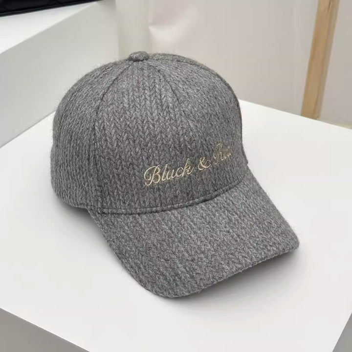 Women's Textured Knitted Baseball Cap Bowlift