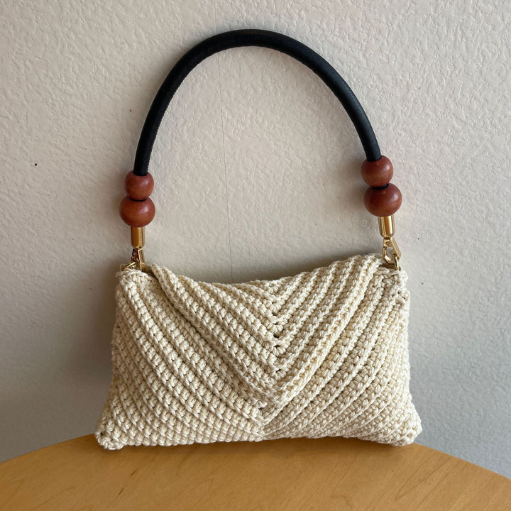Elegant Woven Shoulder Bag Bowlift