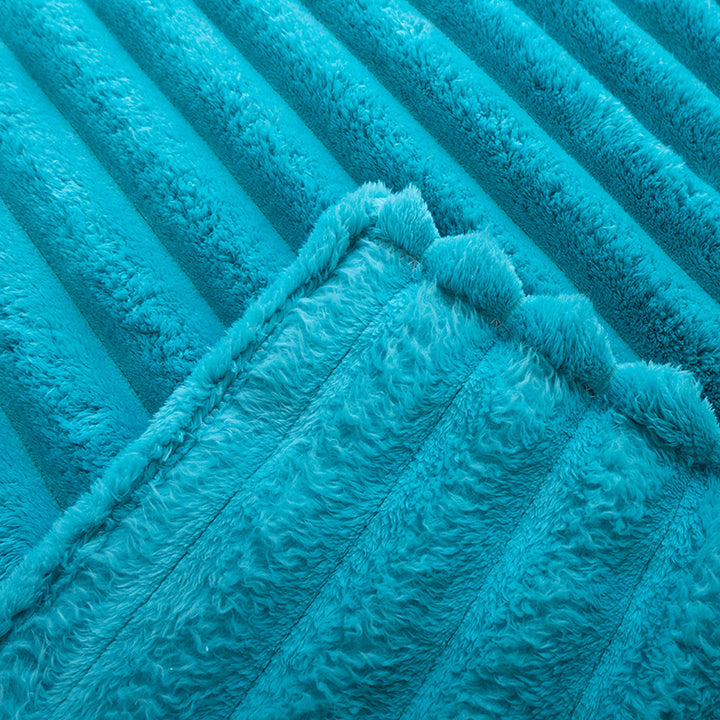 Women's Fluffy Blanket with Textured Design Bowlift