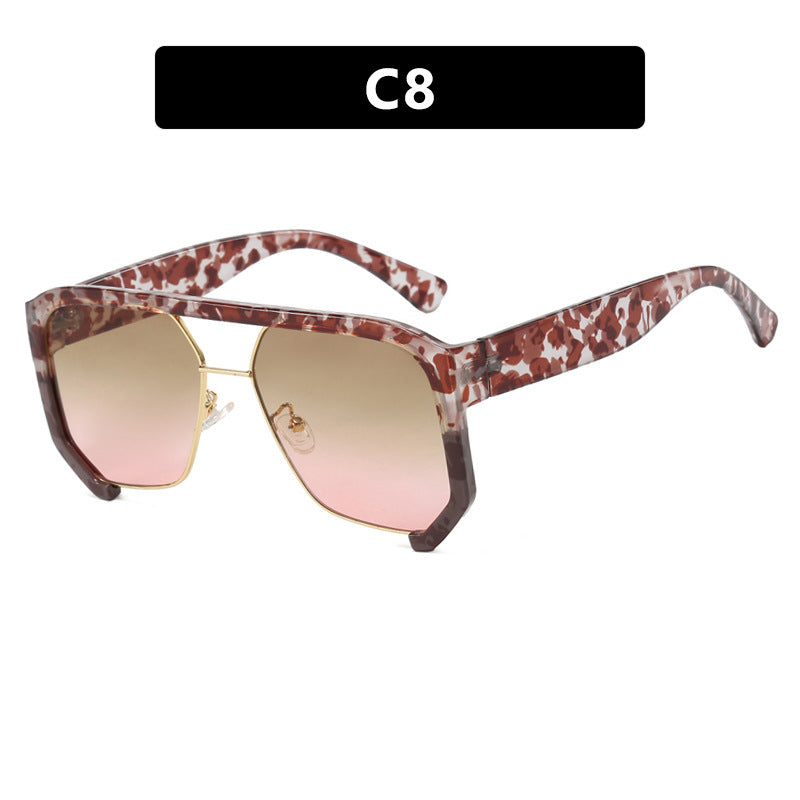 Ladies fashionable oversized sunglasses with elegant, faceted frame construction Bowlift