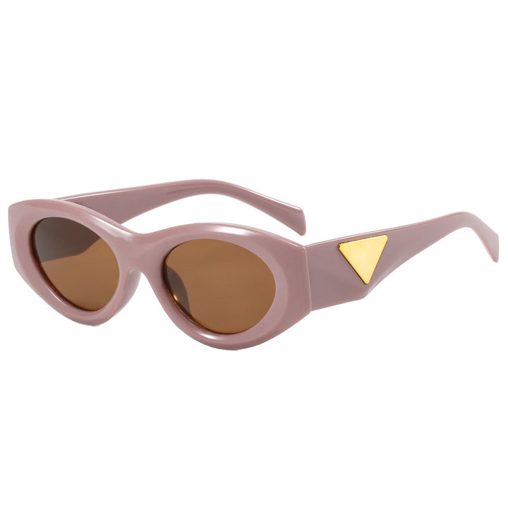Women Retro-inspired Sunglasses with distinctive accents Bowlift