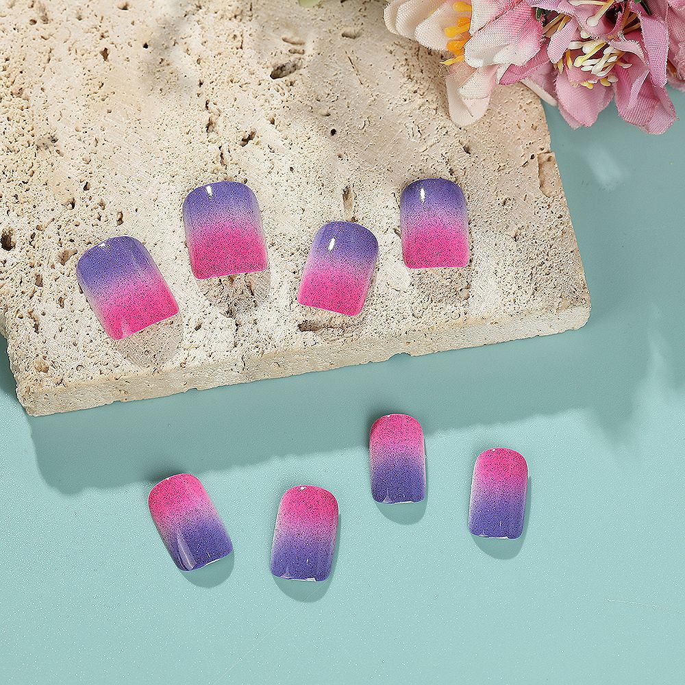 Trendy ombre design artificial nails Bowlift