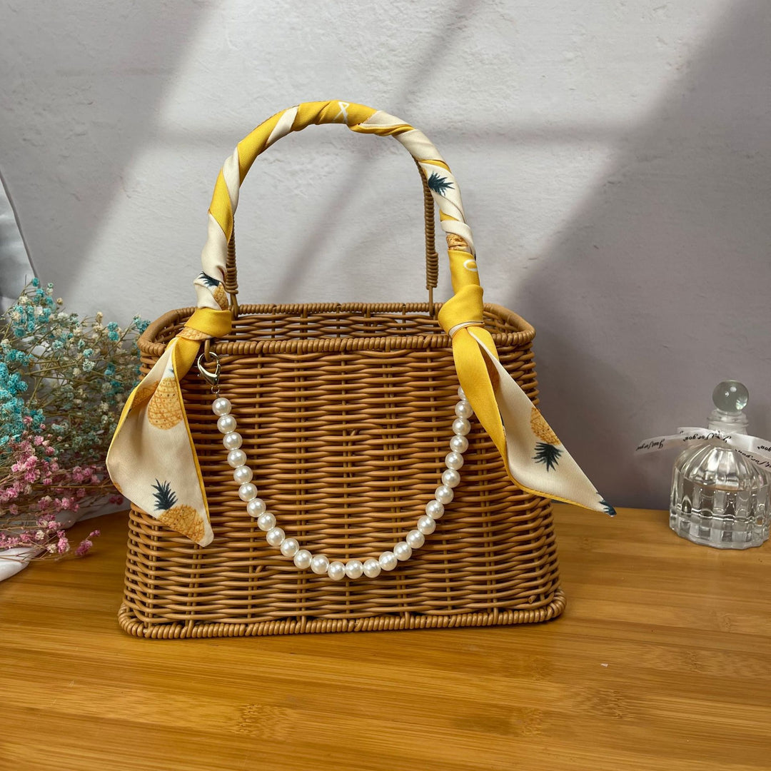Women's stylish rattan container with pearl handle Bowlift
