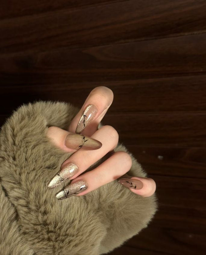 Artistic Character-Embellished Press-On Nails Bowlift