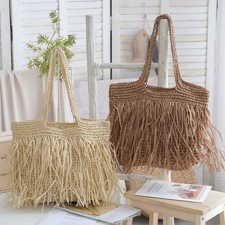 Handmade beach bag with fringed designed pattern Bowlift