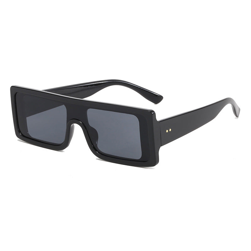 Women's Oversized Sunglasses with Square Design Bowlift