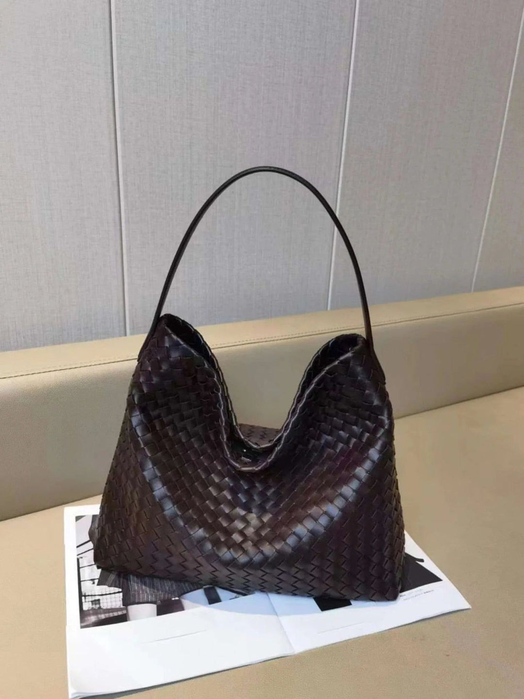 Oversized Woven Hobo Bag Bowlift