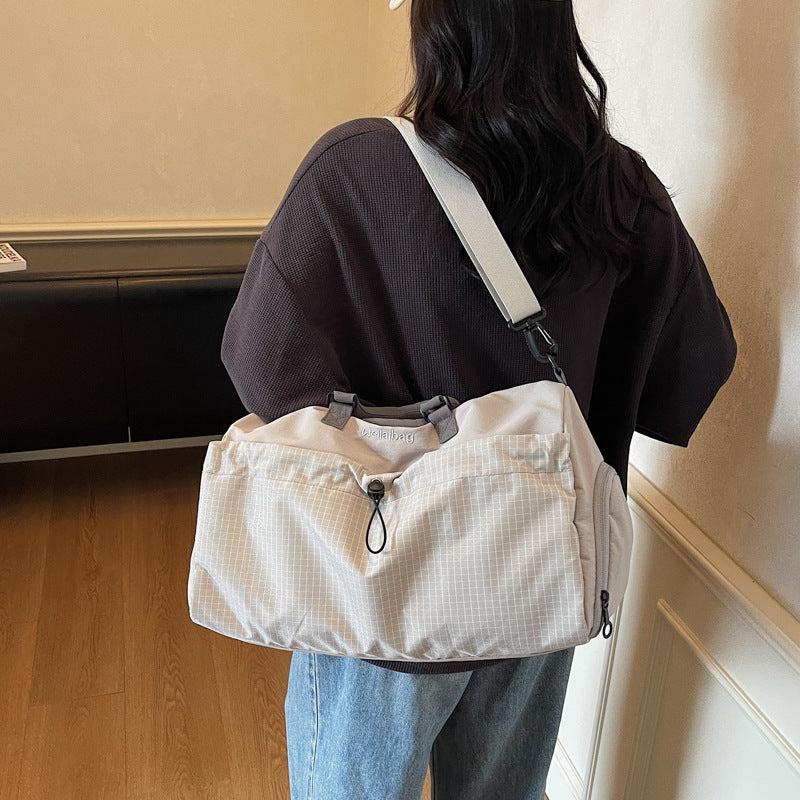 Practical Sports and Travel Bag Bowlift