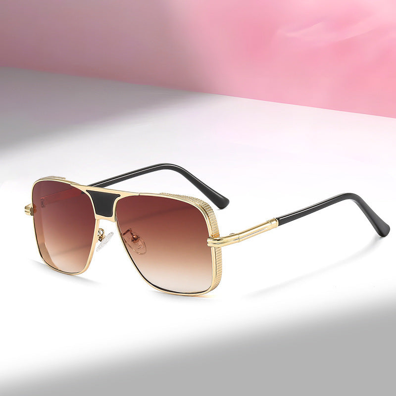 Ladies' elegant sunglasses with modern oversized frame Bowlift