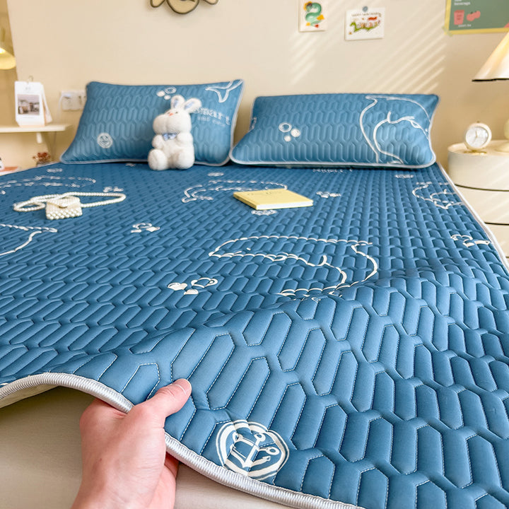 Playful Rabbit-Themed Quilted Bedspread Set