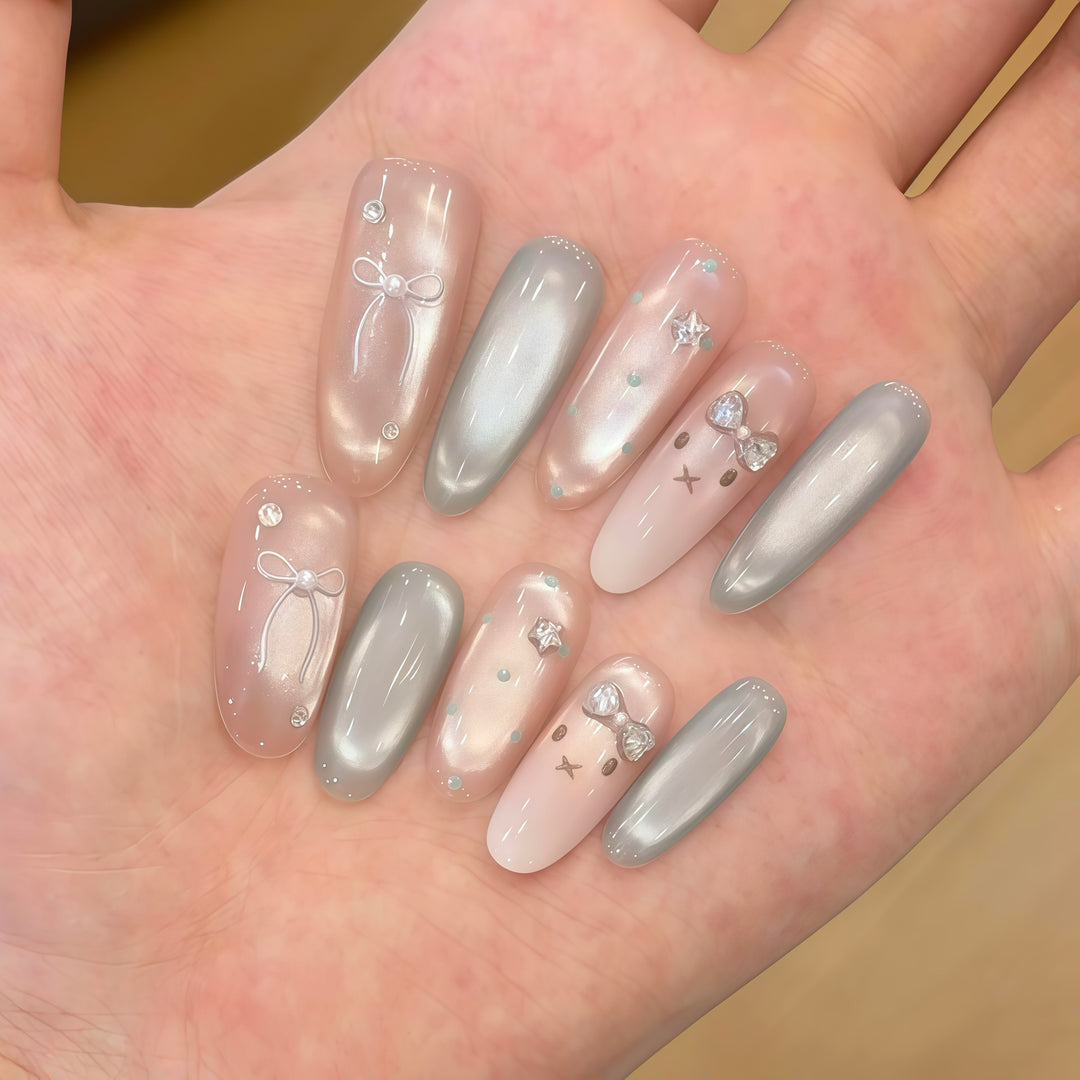 Artificial nails with playful details Bowlift