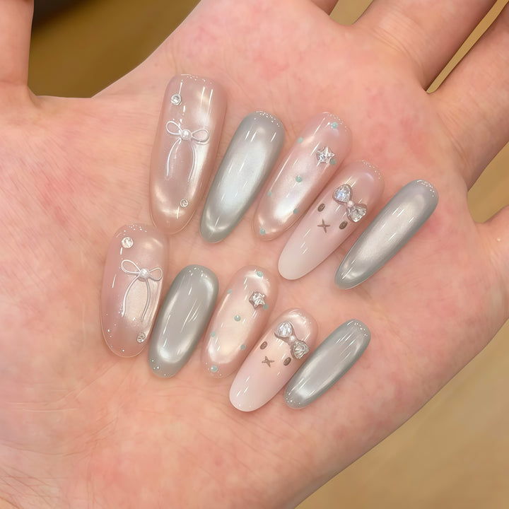 Artificial nails with playful details Bowlift