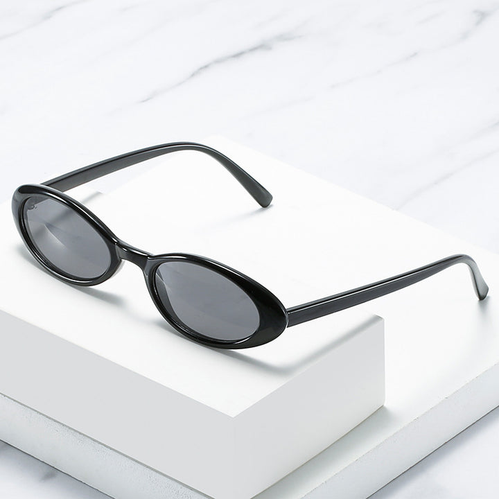 Retro-Inspired Oval Sunglasses Bowlift 1787812428