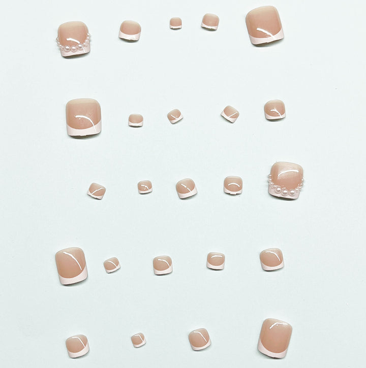 Artificial nail set for toenails with elegant tip decorations Bowlift