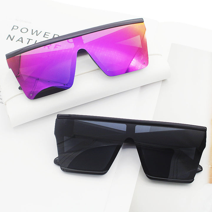 Women’s Sporty Sunglasses in Trendy Shield Design Bowlift