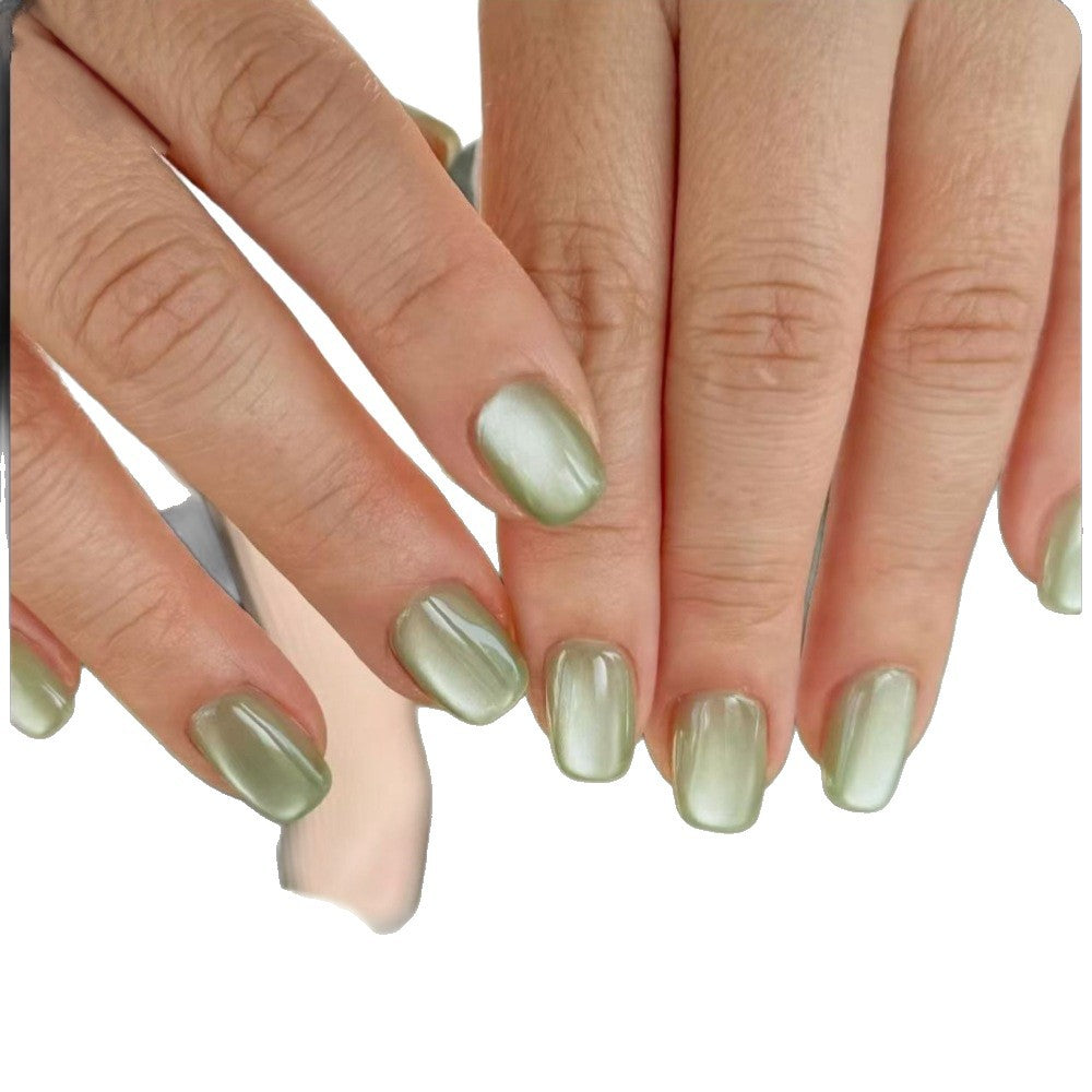High-Quality Fake Nails in Stylish Gloss Bowlift